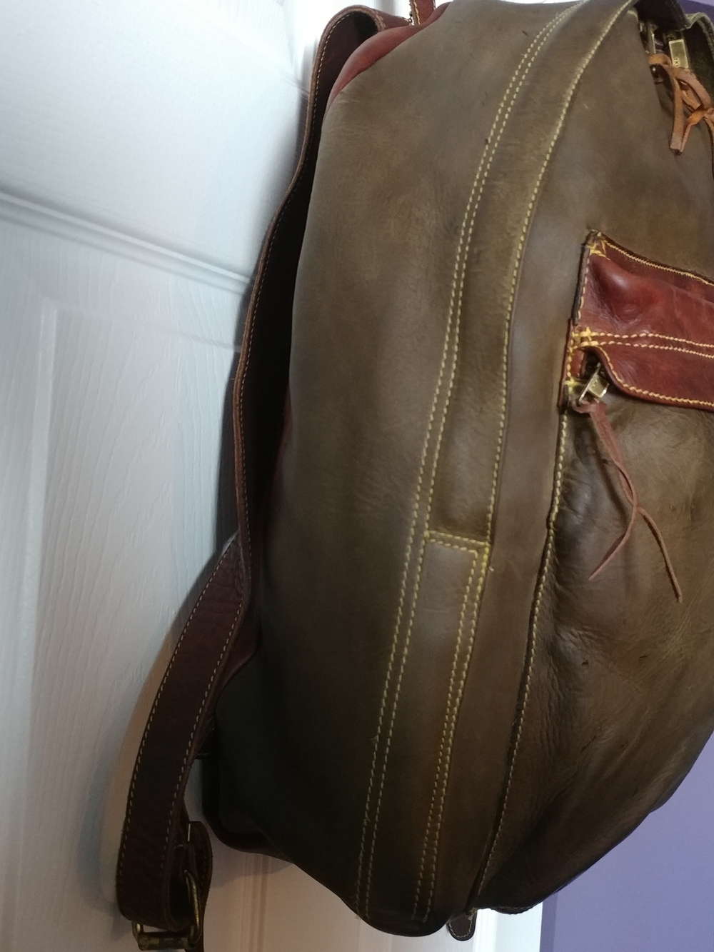 Roots Leather Backpack - Picture 6 of 15